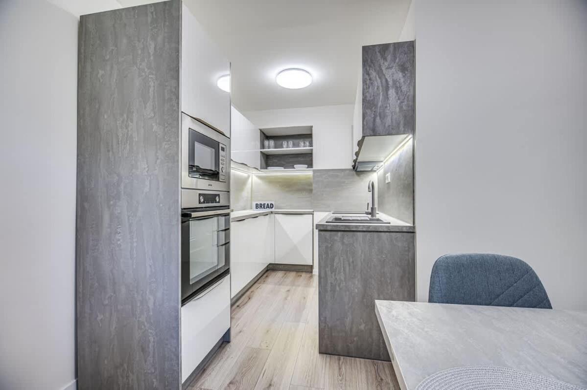 Nitra Castle Suite - Modern Elegance & Serenity מראה חיצוני תמונה